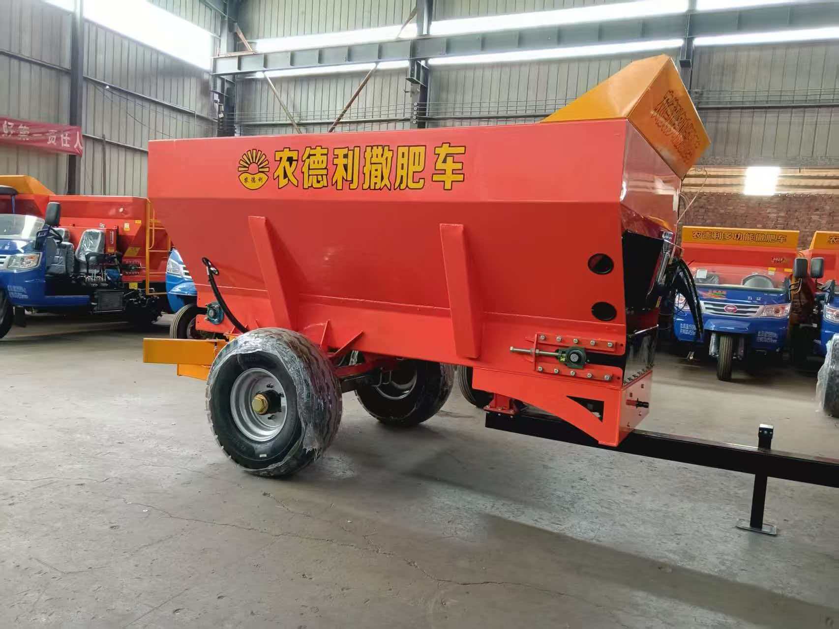 乌鲁木齐市多功能撒粪车牵引撒粪车 - 价格